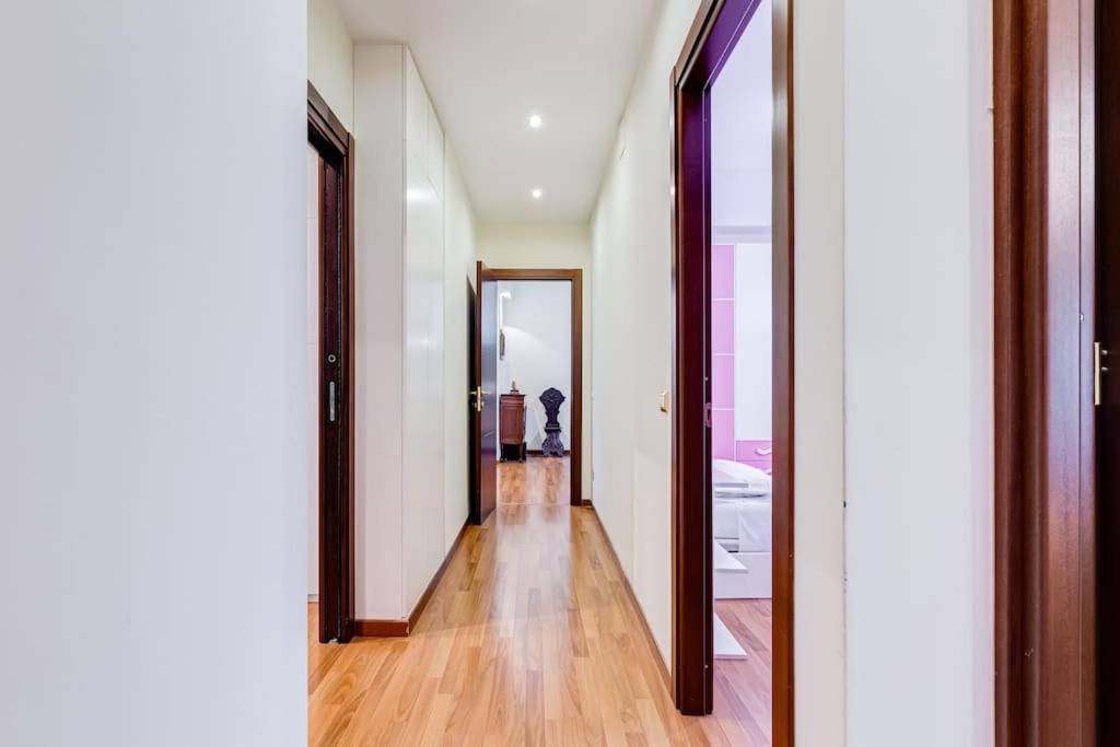 Exclusive Apartment In Eur Lake Рим Экстерьер фото