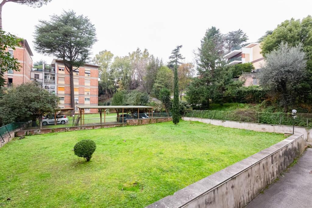 Exclusive Apartment In Eur Lake Рим Экстерьер фото